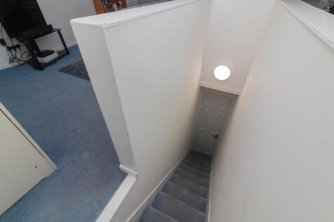 91 Greenlaw crescent L-22
