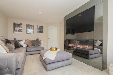 85 barskiven Road L-19