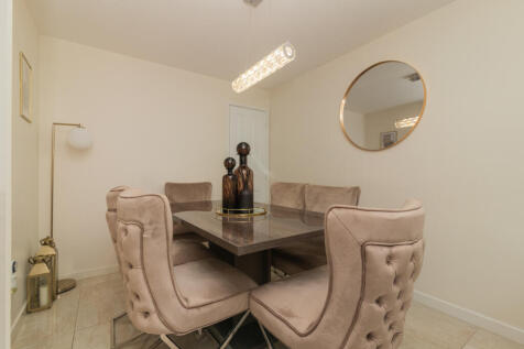 85 barskiven Road L-8