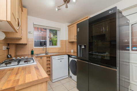 29 sandielands avenue pa8 7bp-9