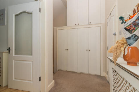 Flat 2 Hill House Stanely Road Paisley PA26HG-9
