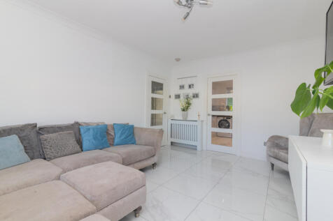 10 burnfoot crescent paisley pa2 8nr-10