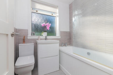 10 burnfoot crescent paisley pa2 8nr-12