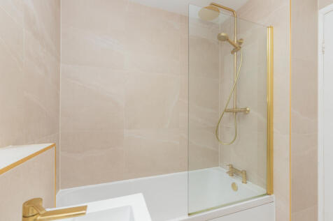 23 Helmsdale drive pa2 0pg 3L-22