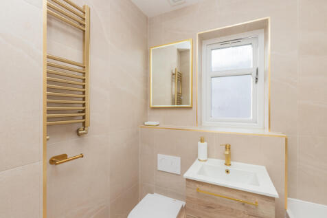 23 Helmsdale drive pa2 0pg 3L-24