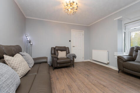 16, Renshaw Road, Elderslie,  Renfrewshire, PA5 9L