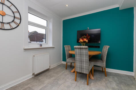 16, Renshaw Road, Elderslie,  Renfrewshire, PA5 9L