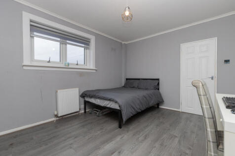 16, Renshaw Road, Elderslie,  Renfrewshire, PA5 9L