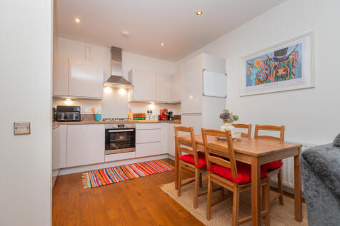 Flat 3-2, 2 Riverford Court Glasgow G43 1FB 2L-9