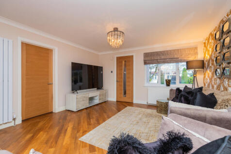 1 deanston park, barrhead L-12