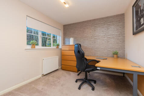 1 deanston park, barrhead L-35