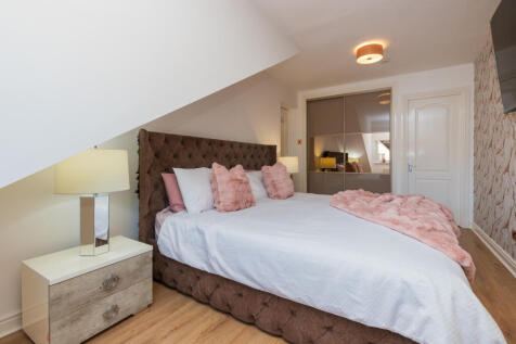 1 deanston park, barrhead L-42