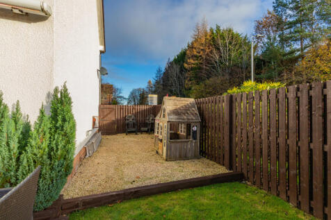 1 deanston park, barrhead L-52