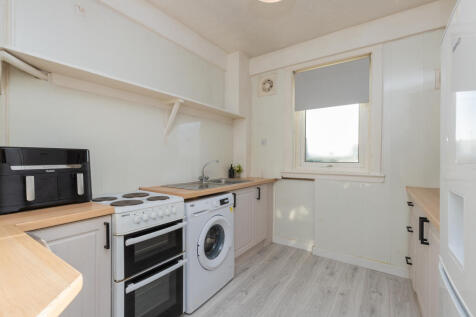 41 Green Road Paisley L -10