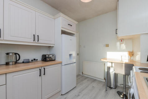 41 Green Road Paisley L -13