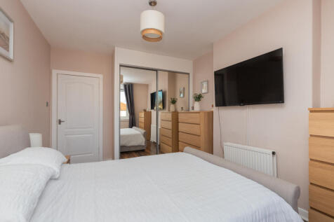 41 Green Road Paisley L -3