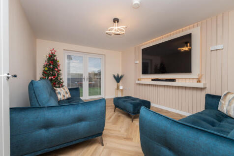 7 Carsphairn Avenue PA1 2FP-1