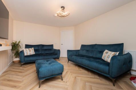 7 Carsphairn Avenue PA1 2FP-4