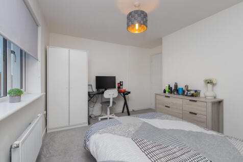 7 Carsphairn Avenue PA1 2FP-38