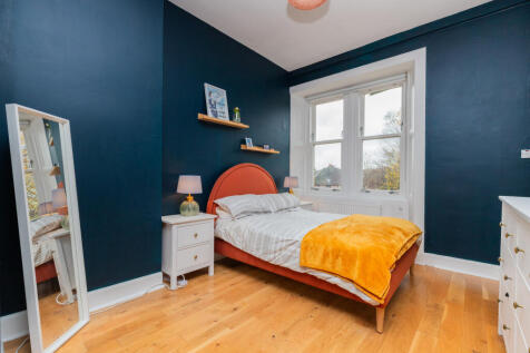 25 -1 Whitehaugh Drive, PA1 3PG-12