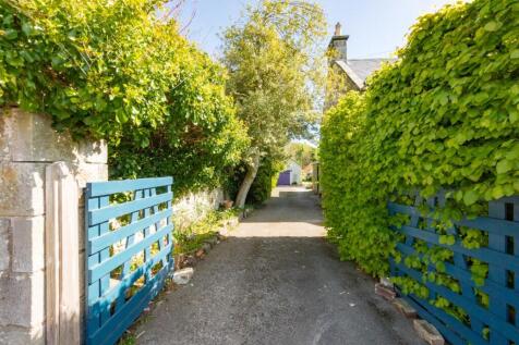 Gated Driveway