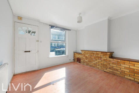 GLOUCESTER ROAD, 29 (2)