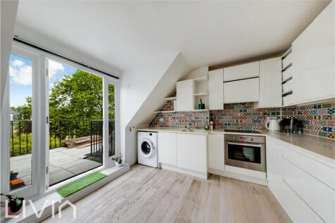 BEECH HOUSE ROAD, 8, 3-46