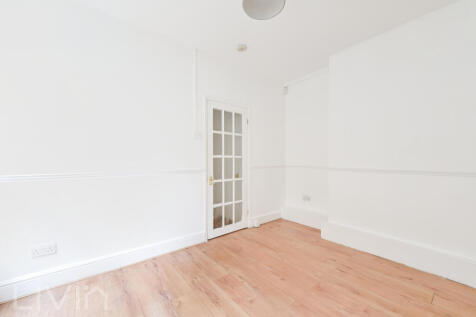 KETTERING STREET, 41 (2)