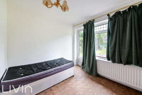 WOODCOTE PARK AVENUE,1A-5