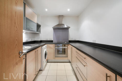 PARK LANE 84, FLAT 18 (13)