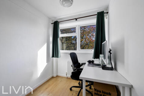 CHICHELE GARDENS, 18 (16 FROM 27)-5