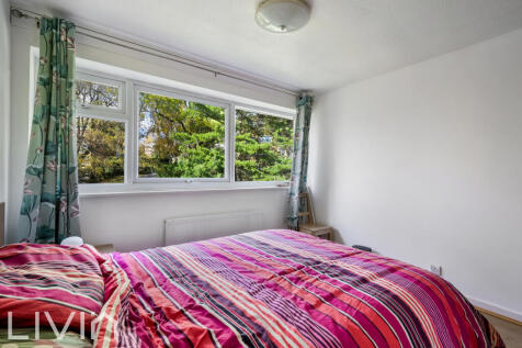 CHICHELE GARDENS, 18 (16 FROM 27)-13