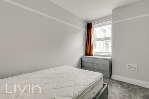 219 Grange Road, SE25 - 8