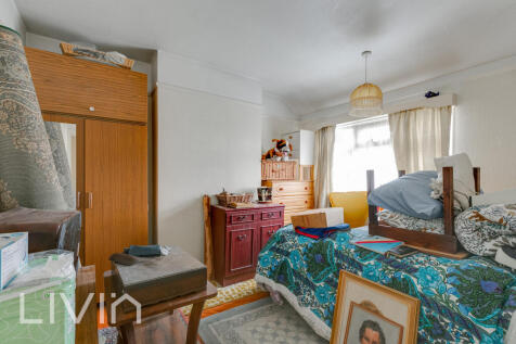 121 Kynaston Avenue, CR7 - 13