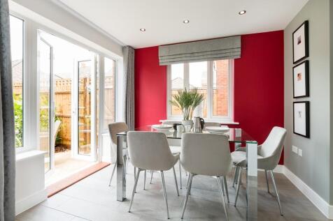 A sociable dining space overlooking the garden