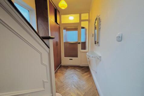 WhatsApp Image 2025-10-28 at 11.34.37_c4ed79e8