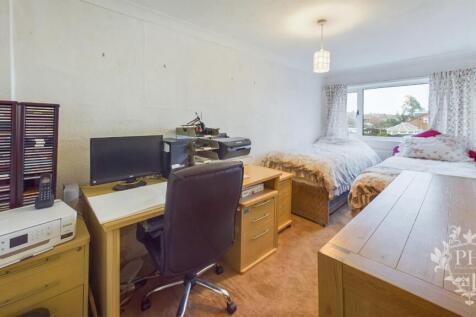 CAM01415G0-PR0398-STILL008.jpg
