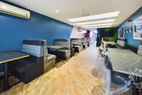 REAR DINING AREA