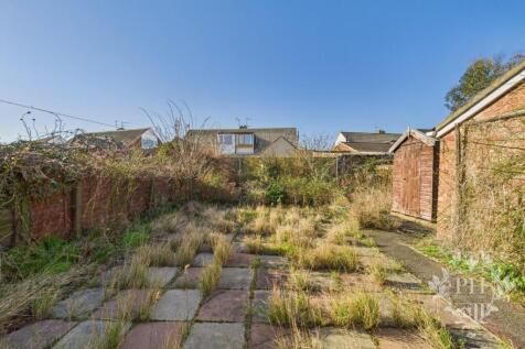 Front &amp; Rear Gardens