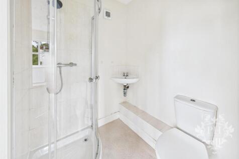 Ensuite Shower/WC