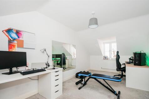 22 Ella Drive19.jpg