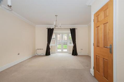 6 Willow Court8.jpg