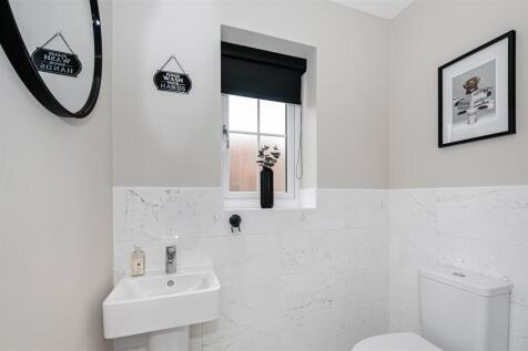 16 Ella Drive23.jpg
