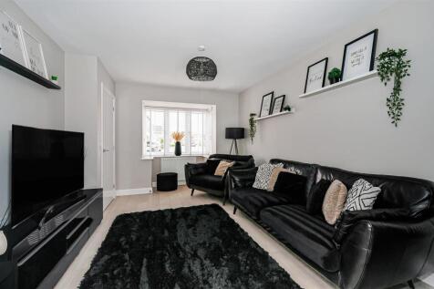 16 Ella Drive24.jpg