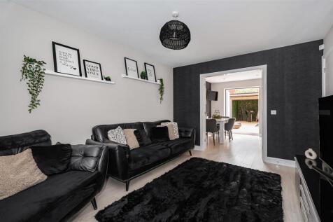 16 Ella Drive25.jpg