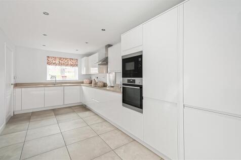 5 Hudson Ave4.jpg