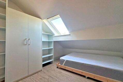 Bedroom 1.2