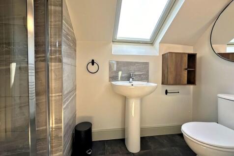 Bathroom 1.3