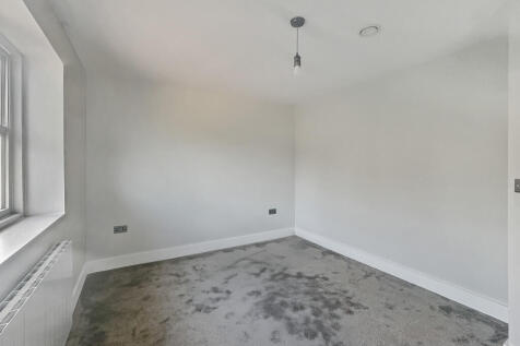 Bedroom 4 (2)