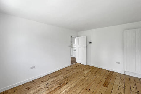 Living room (2)